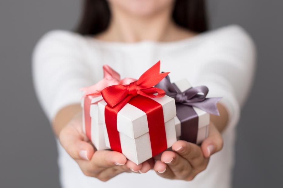 Find den perfekte gave til alle – Tips og idéer til enhver anledning - FoxBox