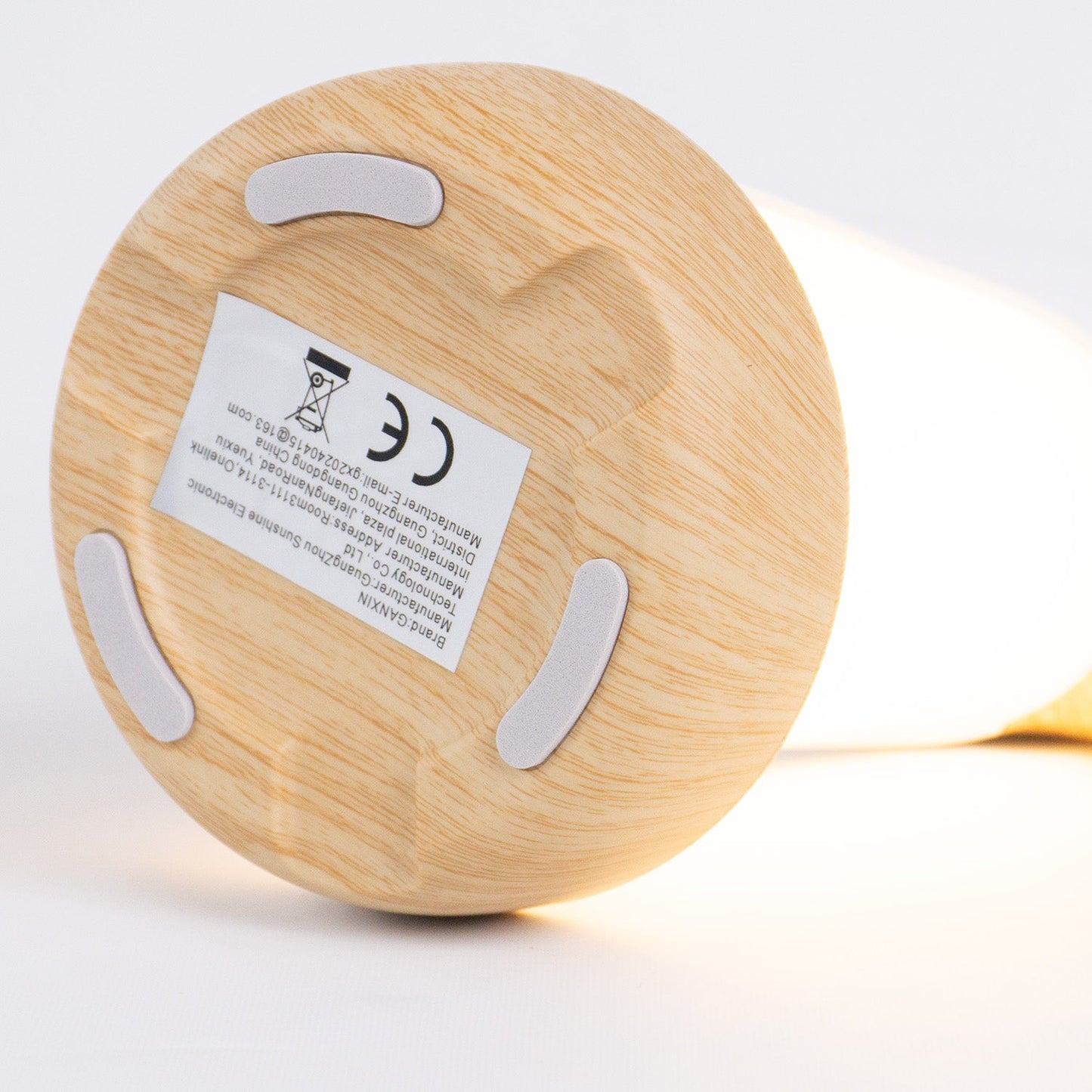 Sødt LED Natlys i Form af en Tukan – Hvid Farve, USB Opladbar, Justerbart Hjemmebelysning med Trælook Finish til Soveværelset - FoxBox