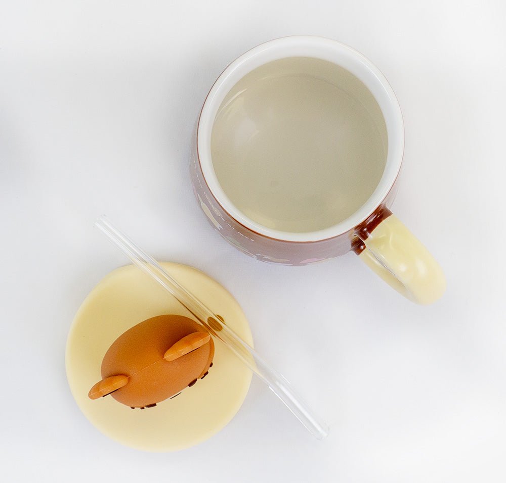 Kawaii Kop - Sød Bjørneformet Keramikkrus med Låg og Stor Kapacitet til Kaffe, Mælk og Drikkevarer med Sugerør - FoxBox